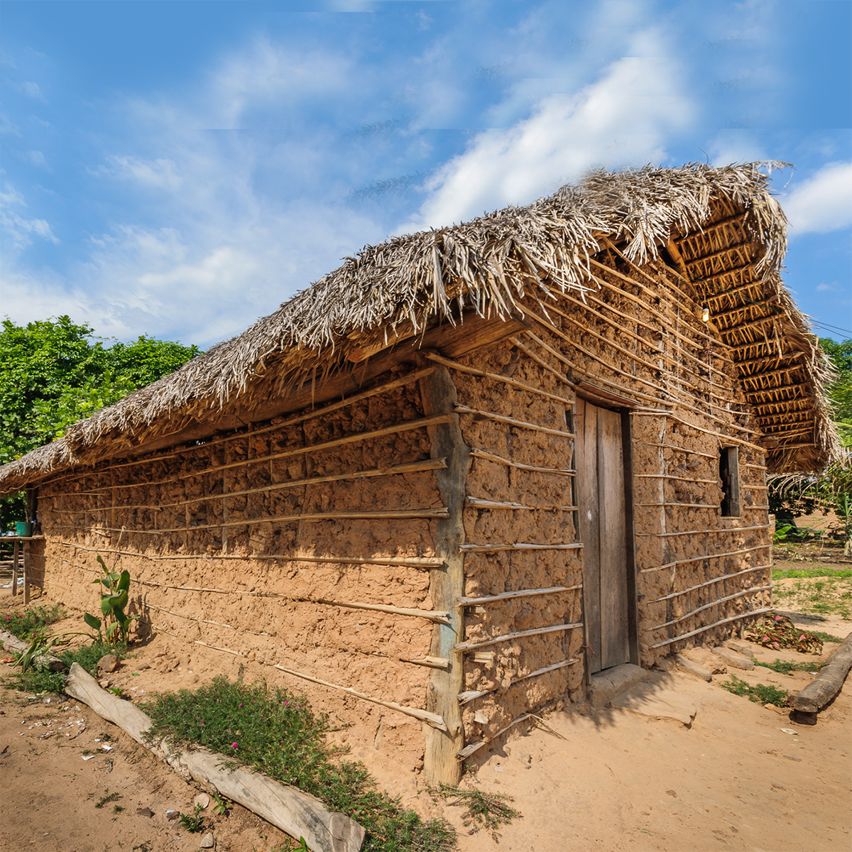 Bioconstrução no Meio Rural: Casas Ecológicas Feitas com Materiais Naturais