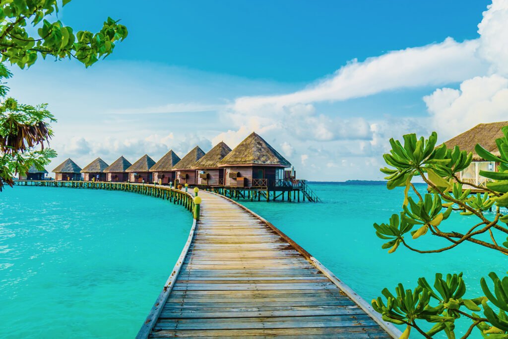Um dos destinos sustentáveis mais encantadores do planeta, com resort sobre o mar nas Ilhas Maldivas.